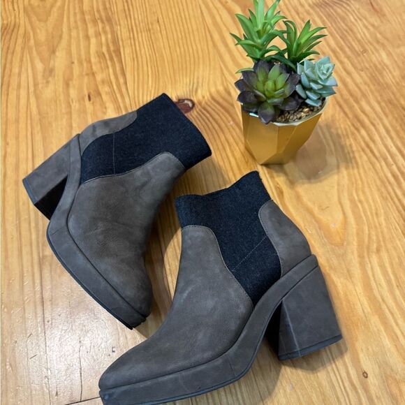 Eileen Fisher Women’s Suede Bootie Shoes US 6.5 Boot Gray Multi - Picture 1 of 12
